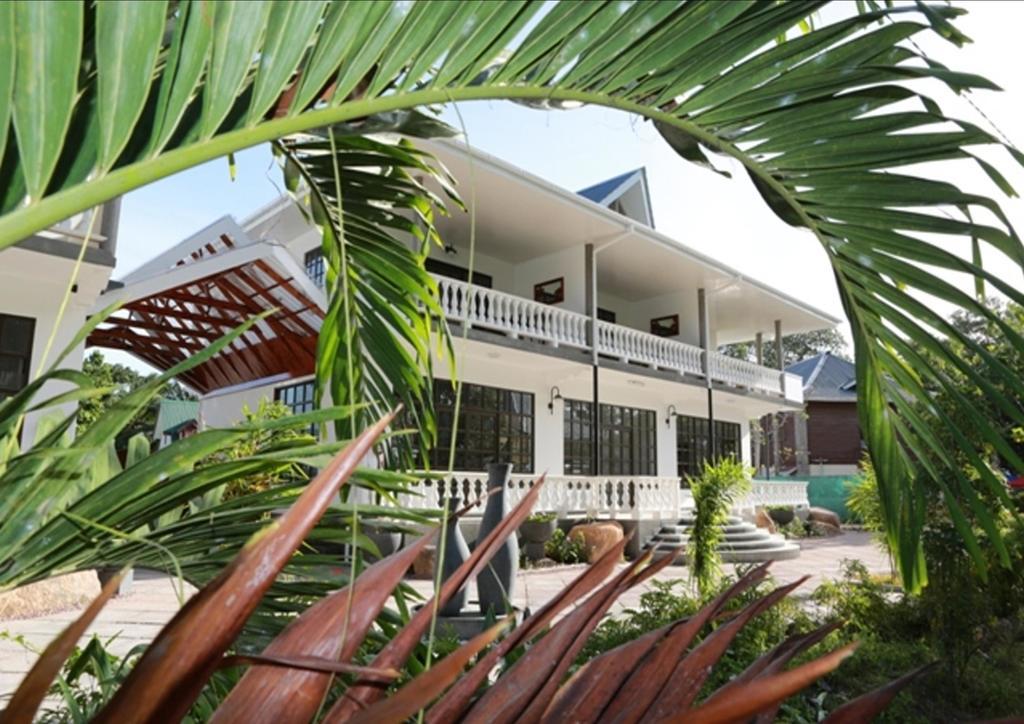 La Digue Self-Catering Apartments Экстерьер фото